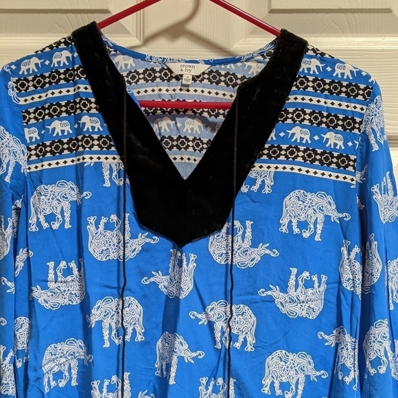 Crown & Ivy Velvet Trimmed Women's Top Size Sm - Picture 5 of 9